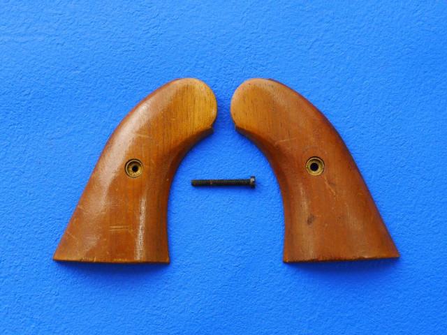 CMC　レミントン　ニュー　モデル　アーミー　木製グリップ